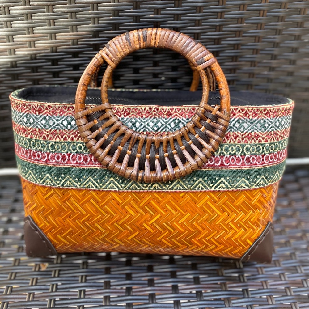 BOHO BAMBOO STRAW & TAPESTRY Handbag, handcrafted in India, top zipper, lined.